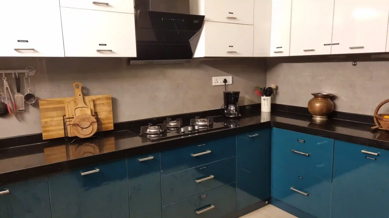Neat Kitchen Counter top