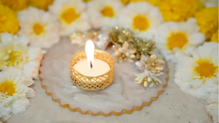 Festive decor light