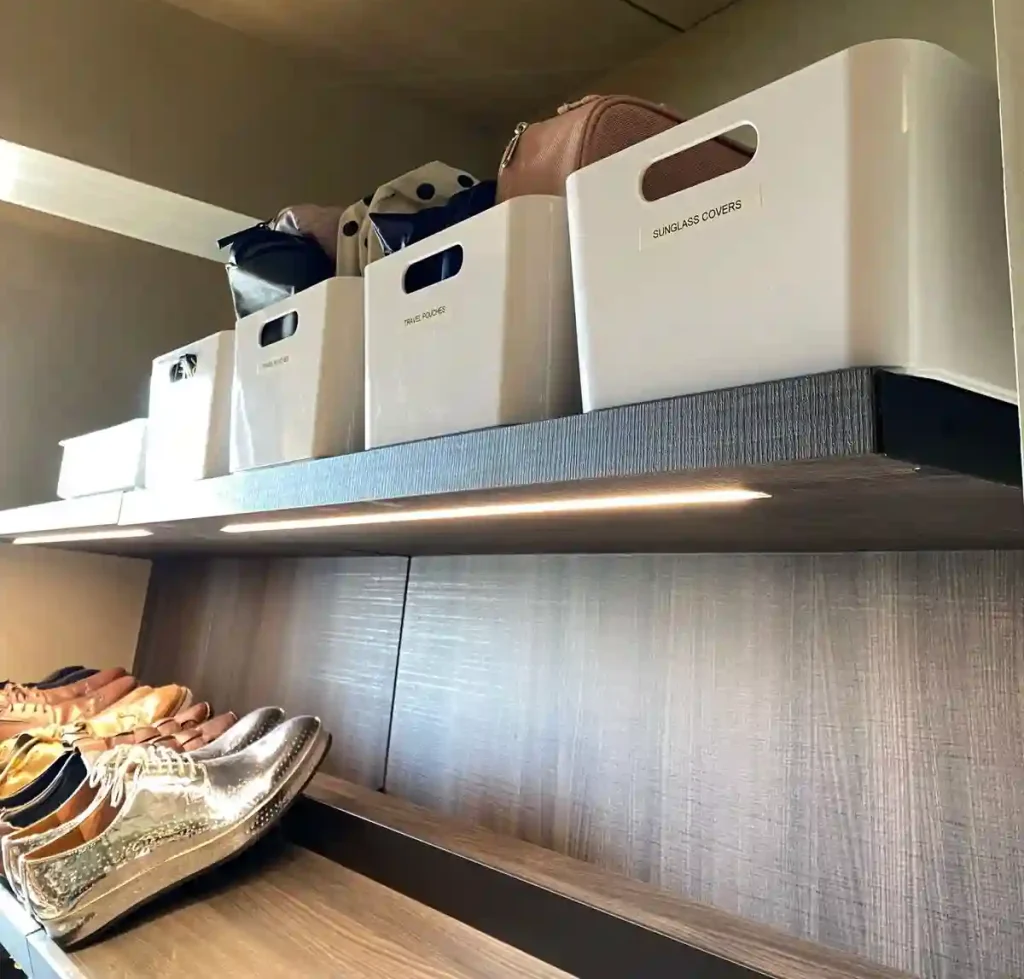 Storage bins